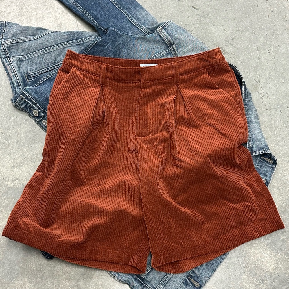 NWOT Women's Burnt Orange Corduroy Shorts